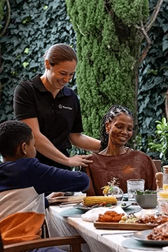 outdoor-dinner-240x360