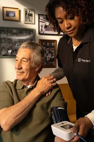 THEKEY-105-F7A7757-400x600