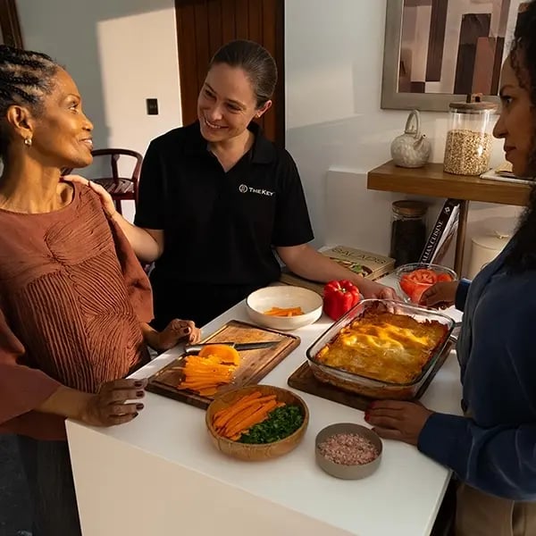 THEKEY-103-F7A8661-600x600